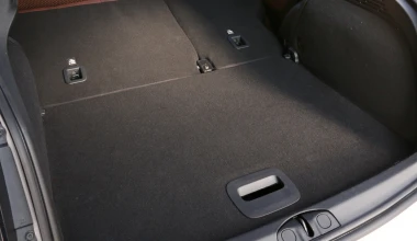 ΟΔΗΓΟΥΜΕ το νέο FIAT 500Χ στην Ιταλία