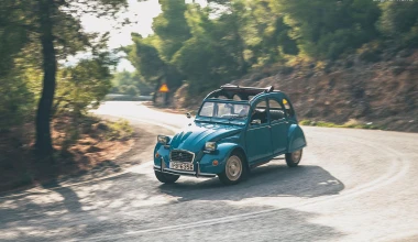 Ένα 2CV στον δρόμο του Cactus