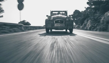 Ένα 2CV στον δρόμο του Cactus