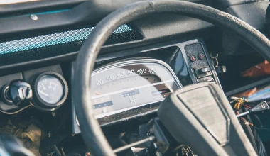 Ένα 2CV στον δρόμο του Cactus