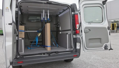 OPEL: Νέα επαγγελματικά Movano, Combo, Vivaro