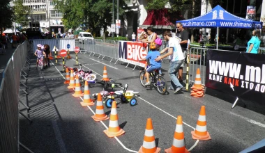 Πανεπιστημίου: κλειστή στα ΙΧ, ανοιχτή στον κόσμο
