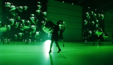 Άρωμα έκθεσης Παρισιού: Με (πολλές) εικόνες