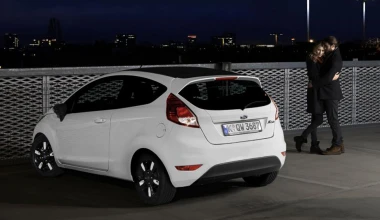 Ειδικές εκδόσεις Black & White για Fiesta & Ka