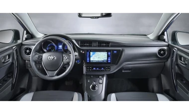 Toyota Auris facelift με πιο πράσινα μοτέρ
