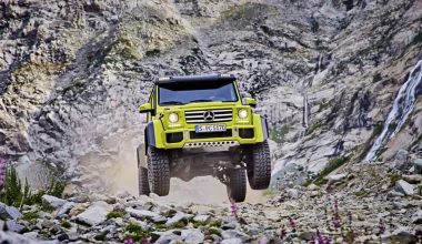 H Mercedes G500 4x4^2 concept εν δράσει