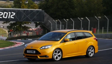 Ford Focus ST @ Brands Hatch