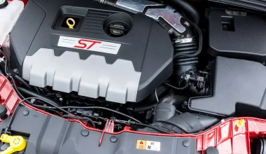 Ford Focus ST @ Brands Hatch