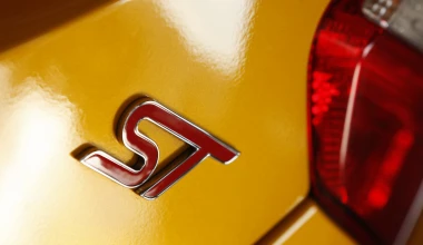 Ford Focus ST @ Brands Hatch