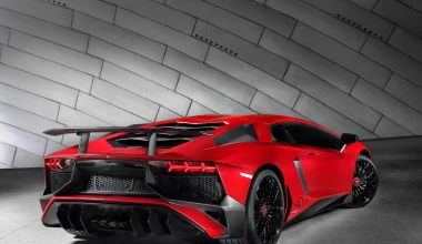 Lamborghini Aventador LP750-4 SV