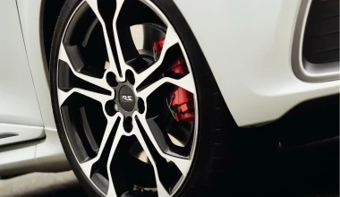 Νέο Clio RS Trophy με 220 ίππους