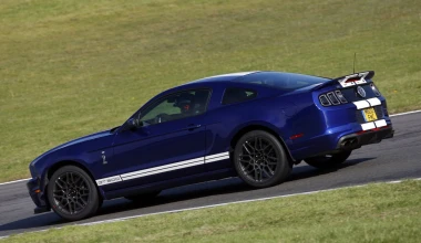 Ford Mustang Shelby GT500 @ Brands Hatch