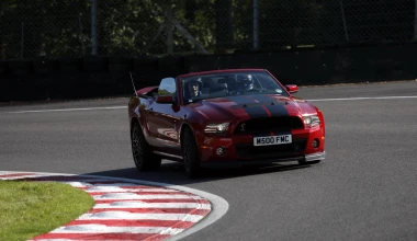 Ford Mustang Shelby GT500 @ Brands Hatch