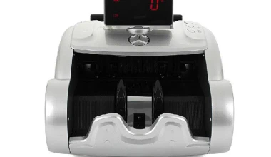 Μετρητής χρημάτων με το αστέρι της Mercedes-Benz