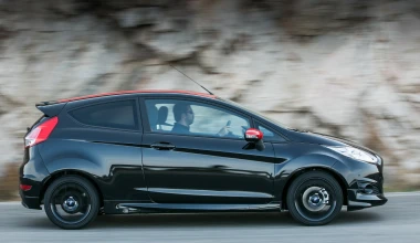 Ford Fiesta Red & Black: Red OR Black ?