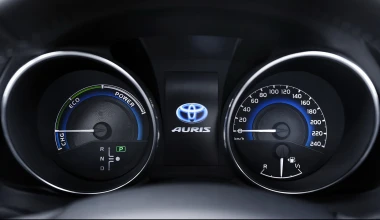 Οδηγούμε Νέο Toyota Auris