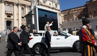 Μοναδικό Hyundai Santa Fe για τον Πάπα