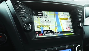 ΟΔΗΓΟΥΜΕ: Νέο Toyota Avensis 2015