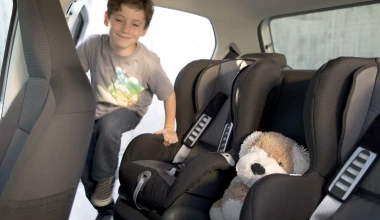 Επιλέγοντας το σωστό παιδικό κάθισμα 