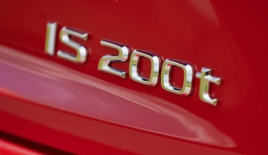 Νέο Lexus IS 200t