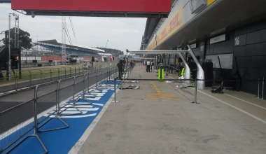 ΑΠΟΣΤΟΛΗ: Μια Πέμπτη στα Paddock