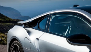 ΔΟΚΙΜΗ: BMW i8. e-πανάσταση!