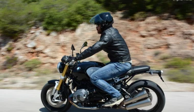 BMW 220i Cabrio vs BMW R nineT