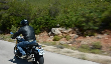 BMW 220i Cabrio vs BMW R nineT