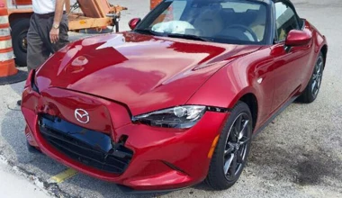 Του τρακάρουν το νέο Mazda MX-5. Τι έκανε η εταιρεία;
