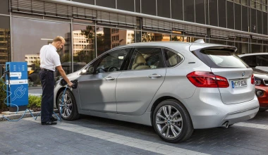 Νέα BMW 225xe plug-in hybrid