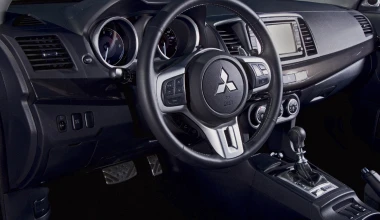 Mitsubishi Lancer Evolution ΜR SST