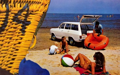 Τα μπάνια του λαού: Η αστική τάξη πάει παραλία…