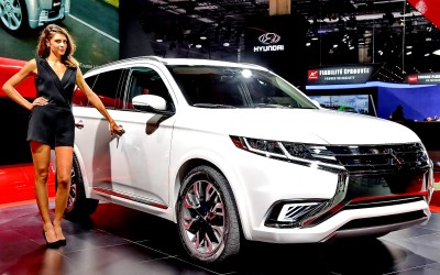 Νέο Outlander PHEV Concept-S                    

