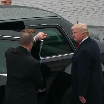Γιατί ο Trump μπήκε στην παλιά Cadillac του Obama;
