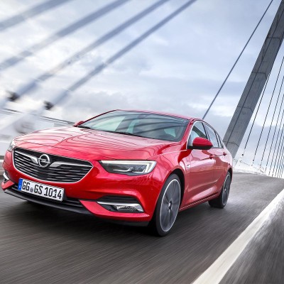 ΠΡΩΤΗ ΟΔΗΓΗΣΗ: OPEL Insignia Grand Sport