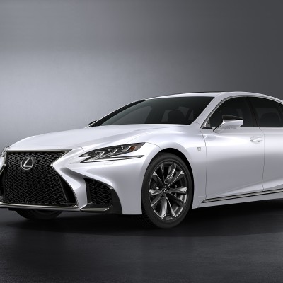 Ποια νηστεία; 415 ίπποι για το sedan επιδόσεων της Lexus