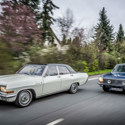 Οι καλλονές της Opel παρελαύνουν