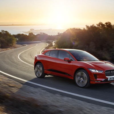 Το πρώτο ηλεκτρικό SUV της Jaguar με αυτονομία 480 km (vid)