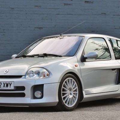 Θυμάστε αυτό το ιδιαίτερο Clio V6;