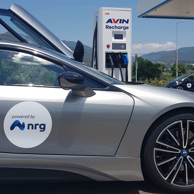 Νέα εποχή στην Ελλάδα: Φόρτιση των ηλεκτρικών στο 80% σε 20 λεπτά!