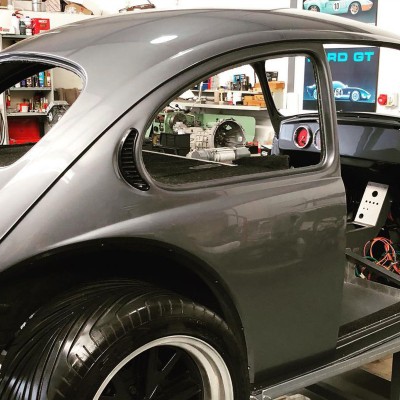 Σκαραβαίος 450 ίππων, γίνεται; Και όμως! (video)