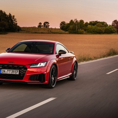 Το Audi TTS competition plus έγινε πιο σπορ