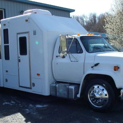 Το Big Rig τροποποιήθηκε σε ένα άνετο τροχόσπιτο που ο ιδιοκτήτης του το κοστολογεί πάνω από 20.000 ευρώ [Video]