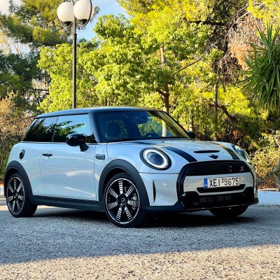Δοκιμάζουμε το νέο MINI Cooper S: Μόνιμο χαμόγελο