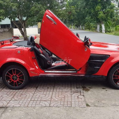 Πώς μπορείς να καταστρέψεις πλήρως την εμφάνιση μιας Mercedes-Benz SLK;