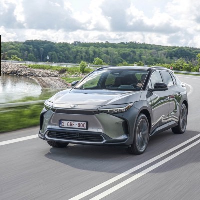 Οδηγούμε το Toyota bZ4X - Είναι το καλύτερο οικογενειακό ηλεκτρικό SUV;