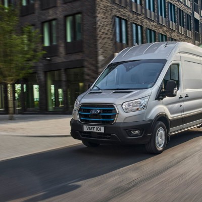 Ετοιμοπαράδοτο το Ford E-Transit Van - Ηλεκτρικό με αυτονομία έως 350 km