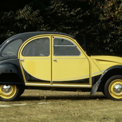 Αφιέρωμα: Το Citroen 2 CV έγινε 75 ετών!