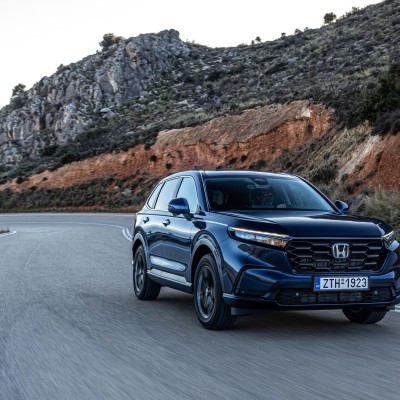 Δοκιμή Honda CR-V e:HEV 2.0 184 PS AWD: Μοντέρνα οικογένεια