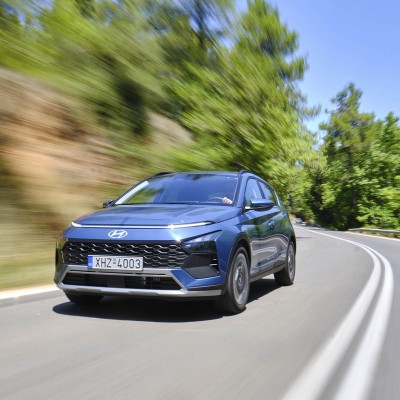 Δοκιμή Hyundai Bayon 1.0 T-GDI 48V Hybrid 7DCT 100 PS: Above & Beyond